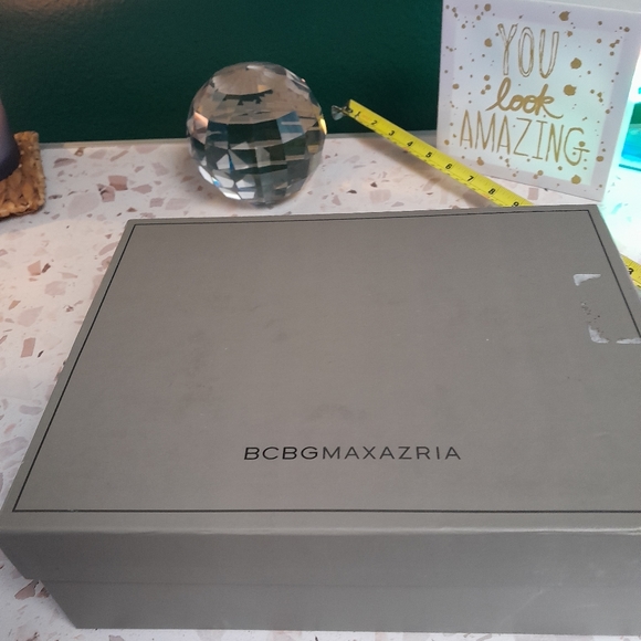 BCBG Beaded fringe heels size 8 - Picture 9 of 9